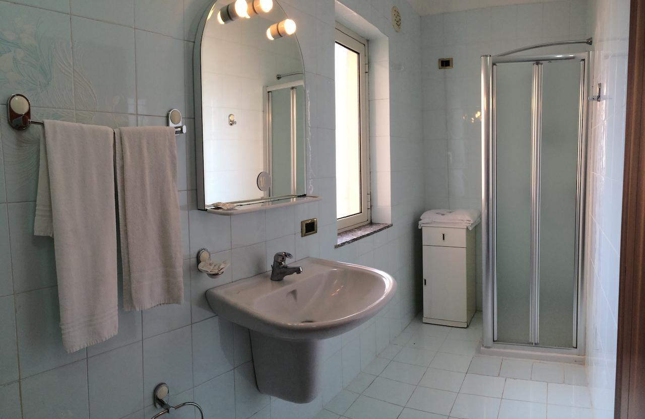 Hotel Re Di Cuori Caianello Zimmer foto