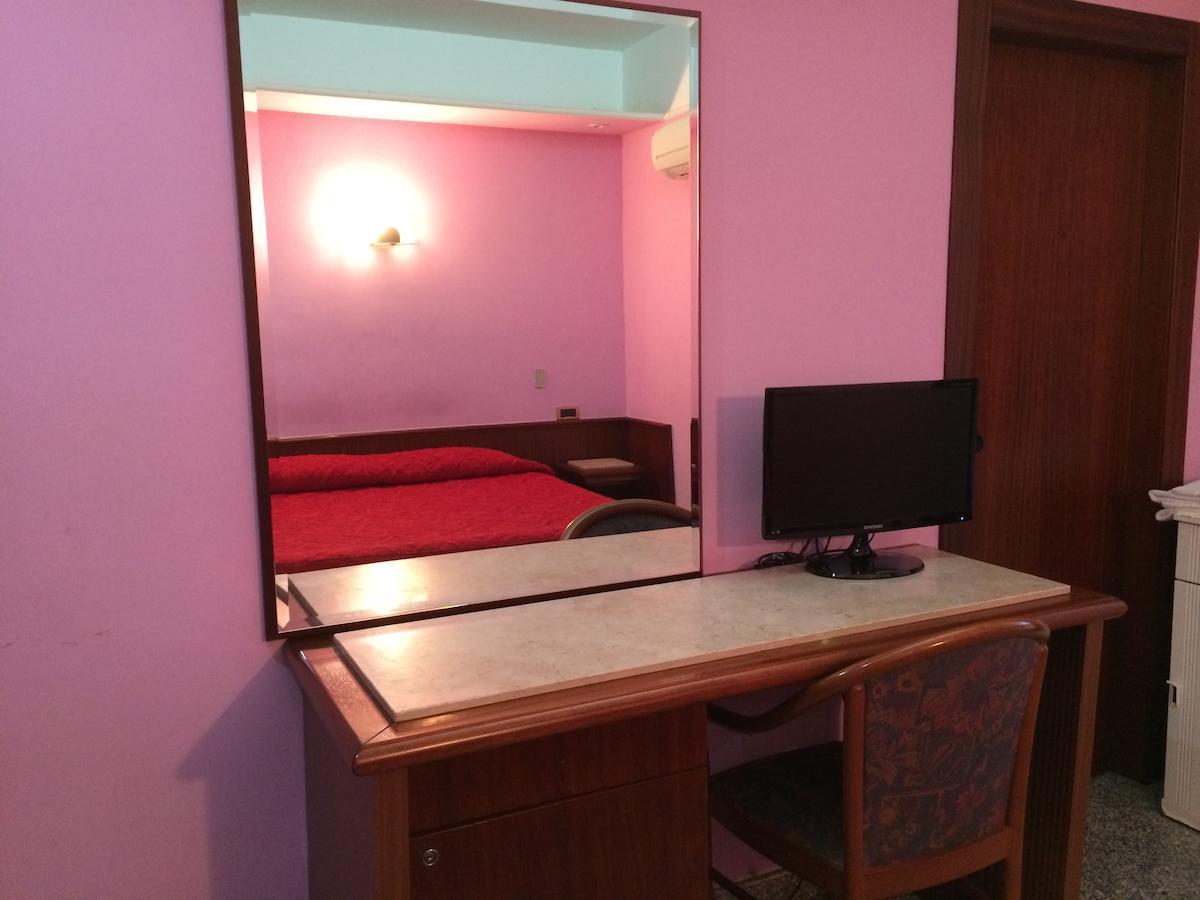 Hotel Re Di Cuori Caianello Zimmer foto