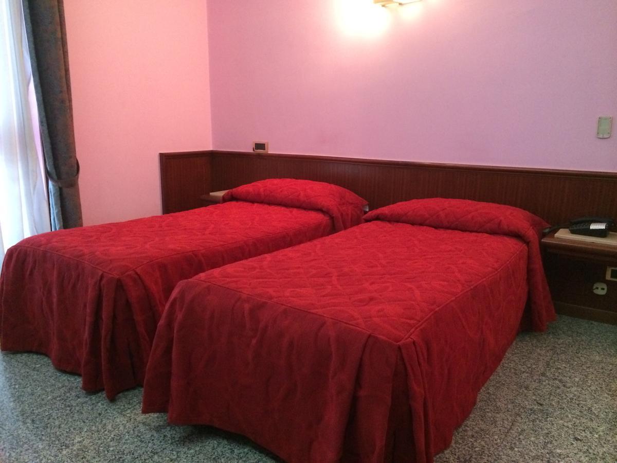 Hotel Re Di Cuori Caianello Zimmer foto