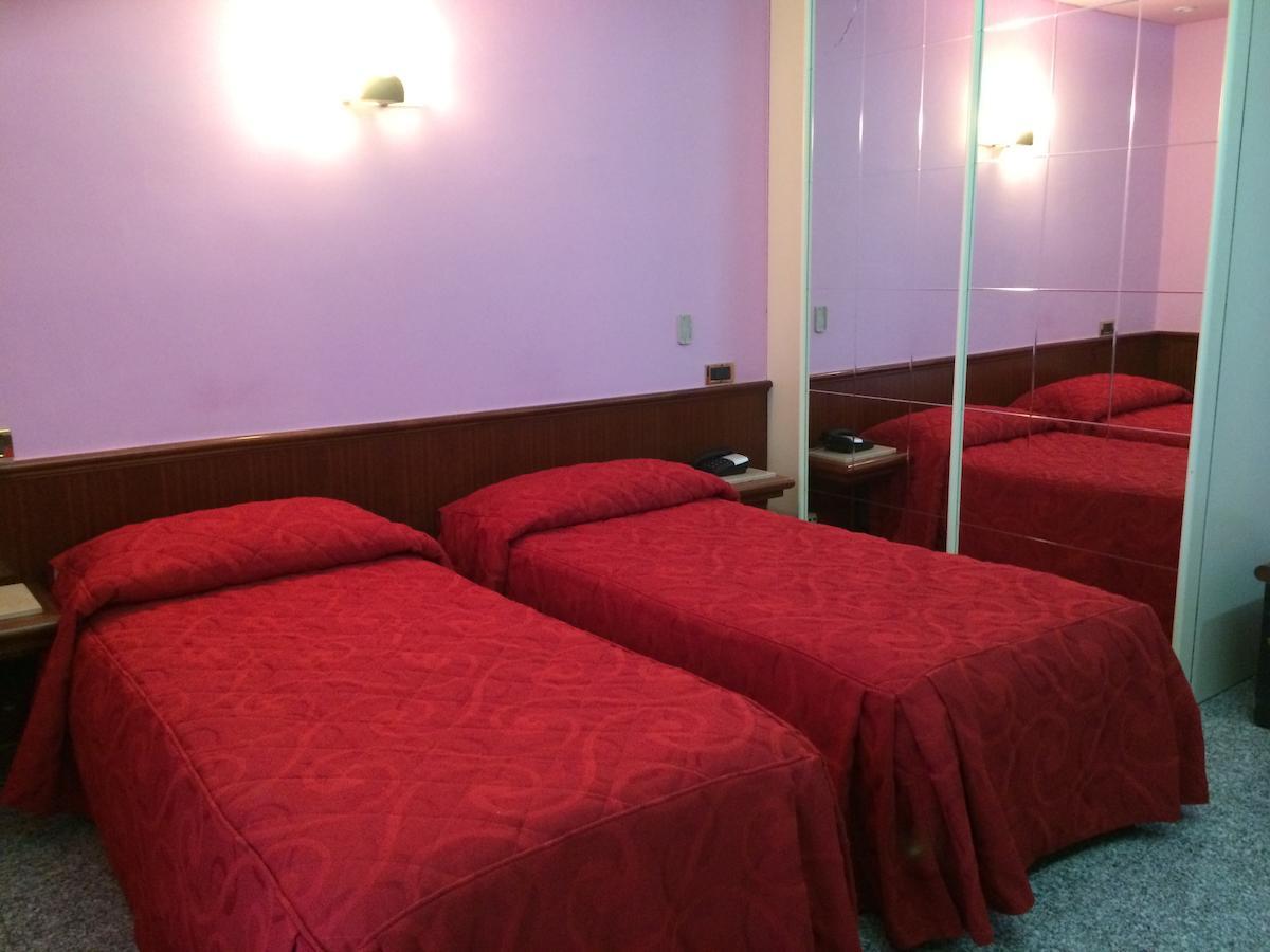 Hotel Re Di Cuori Caianello Zimmer foto